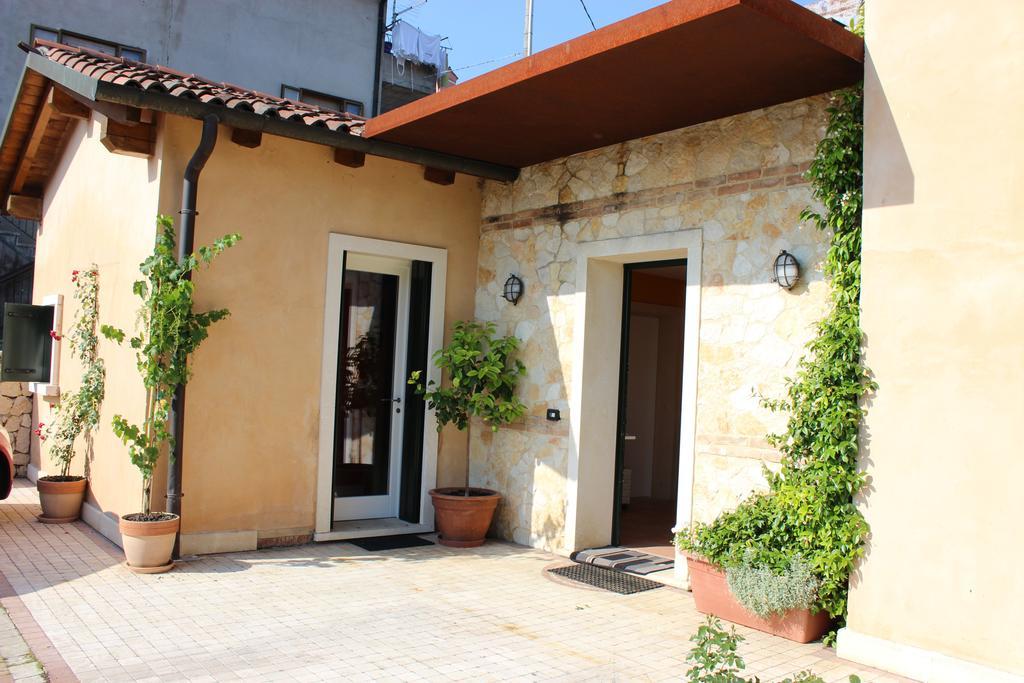 La Casetta Del Tiglio Bed and Breakfast Arcugnano Kamer foto